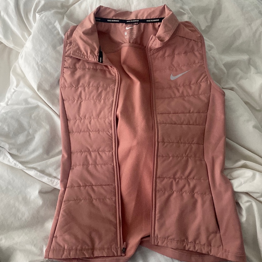Basically new!! Xs Nike vest